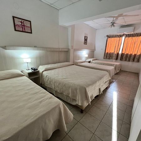 Hotel Confianza Коррієнтес Екстер'єр фото