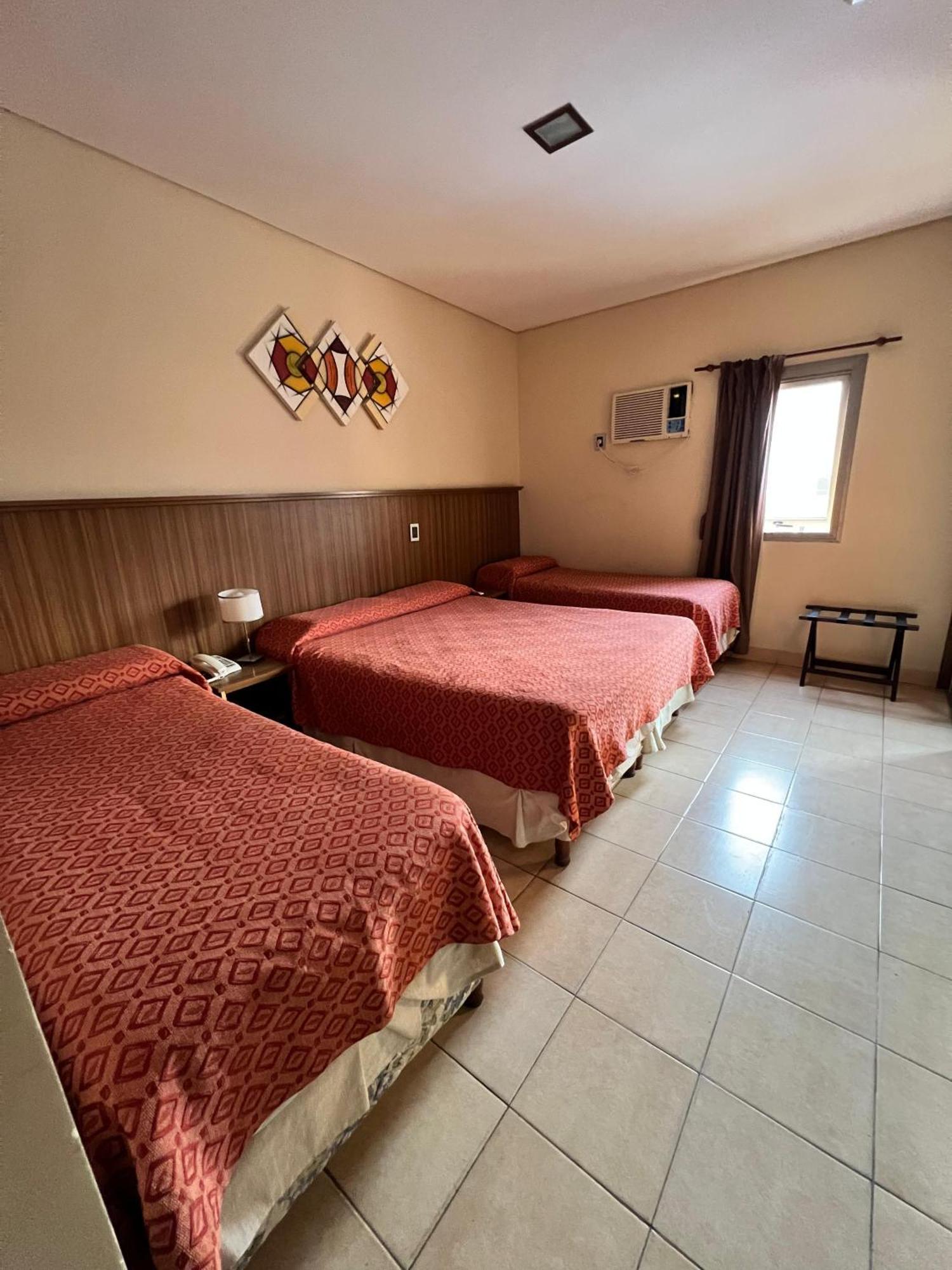 Hotel Confianza Коррієнтес Екстер'єр фото