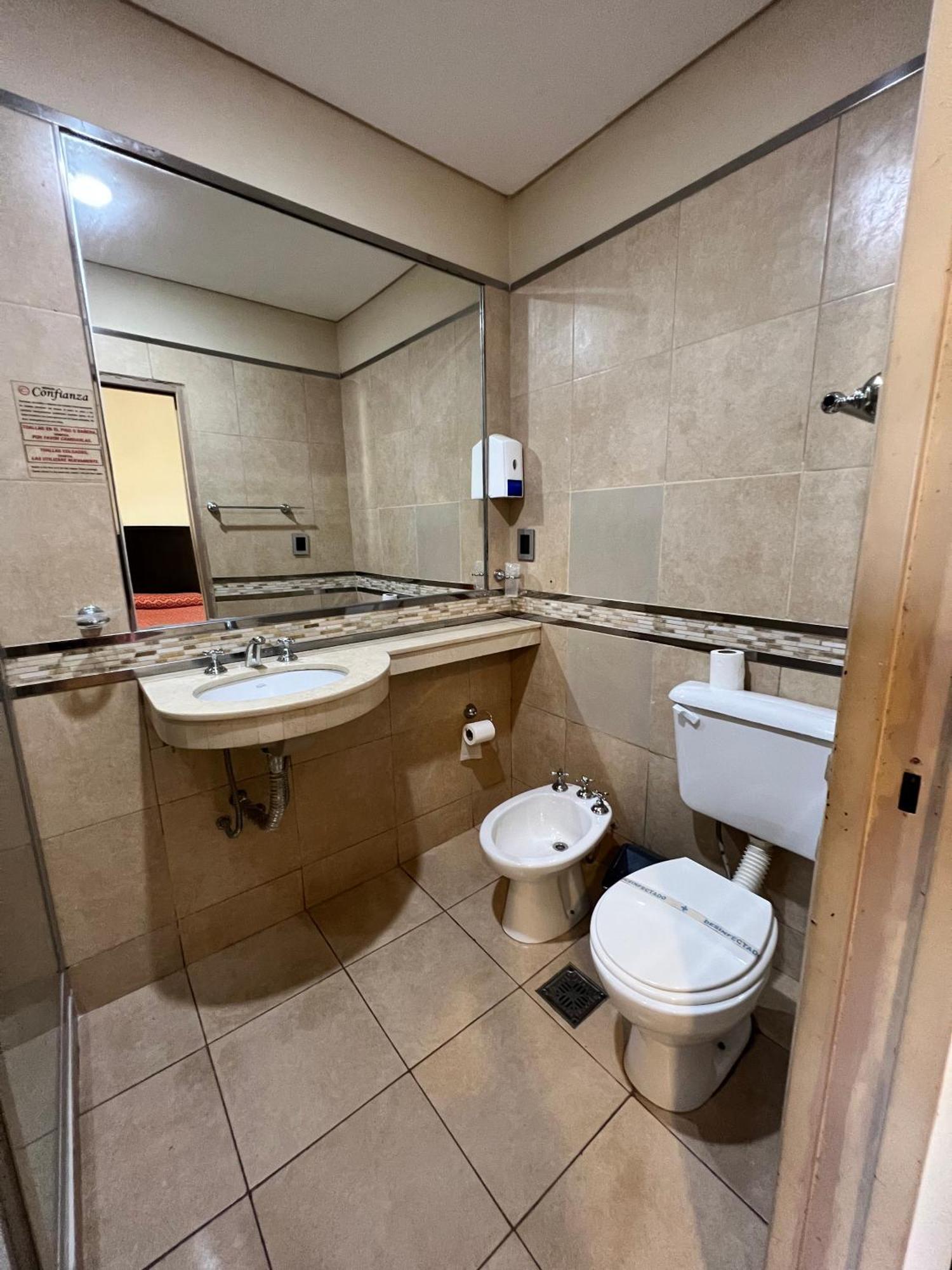 Hotel Confianza Коррієнтес Екстер'єр фото