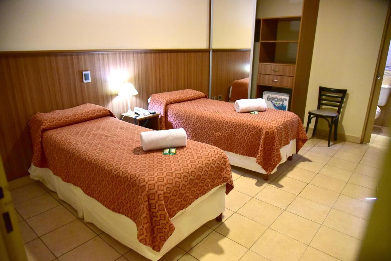 Hotel Confianza Коррієнтес Екстер'єр фото