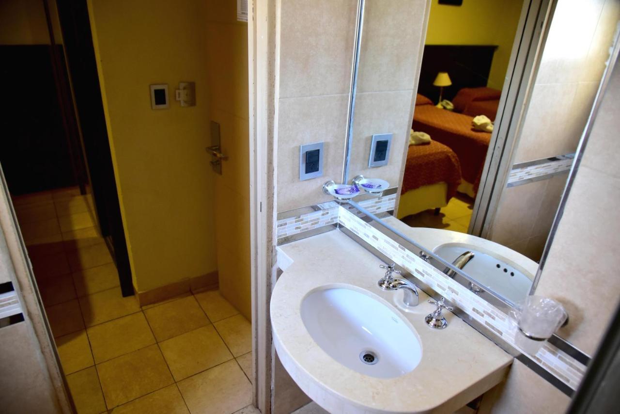 Hotel Confianza Коррієнтес Екстер'єр фото